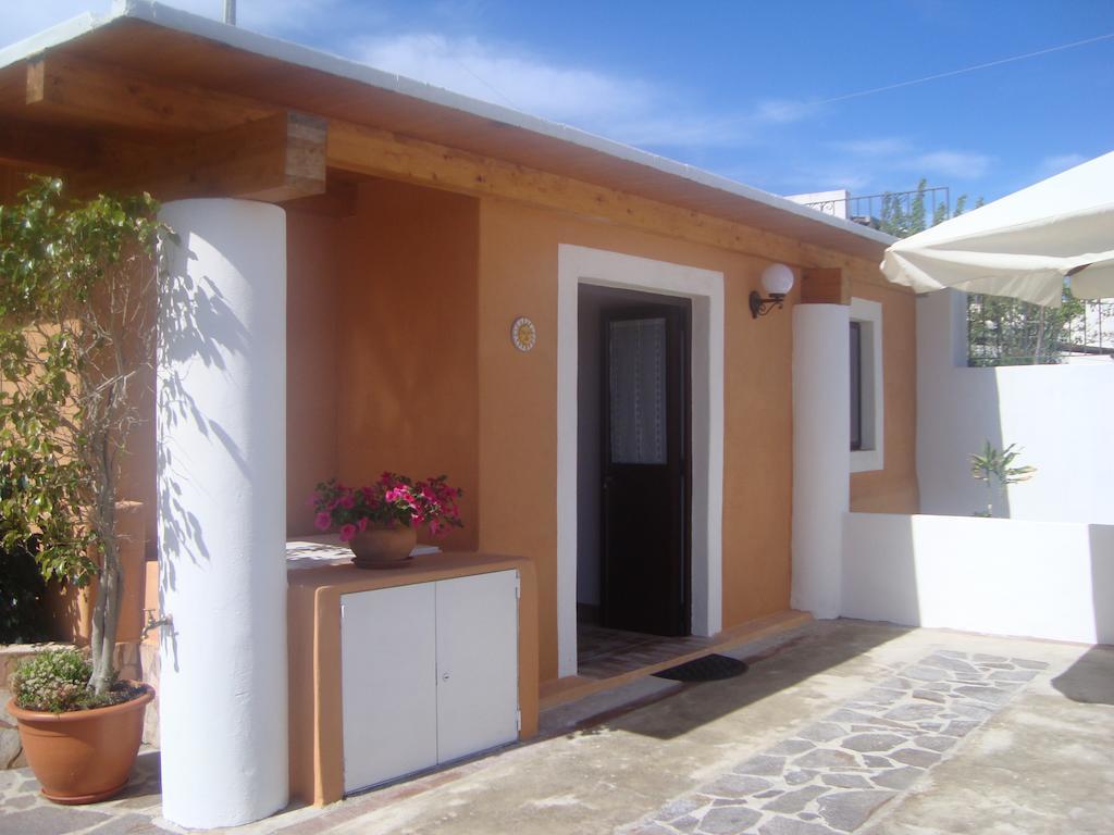 Case Vacanze Villa Lory Malfa  Exterior photo